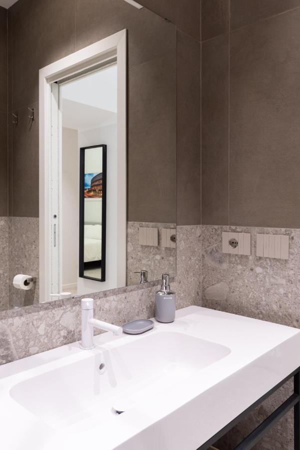 White Home Suite And Rooms Рим Екстер'єр фото