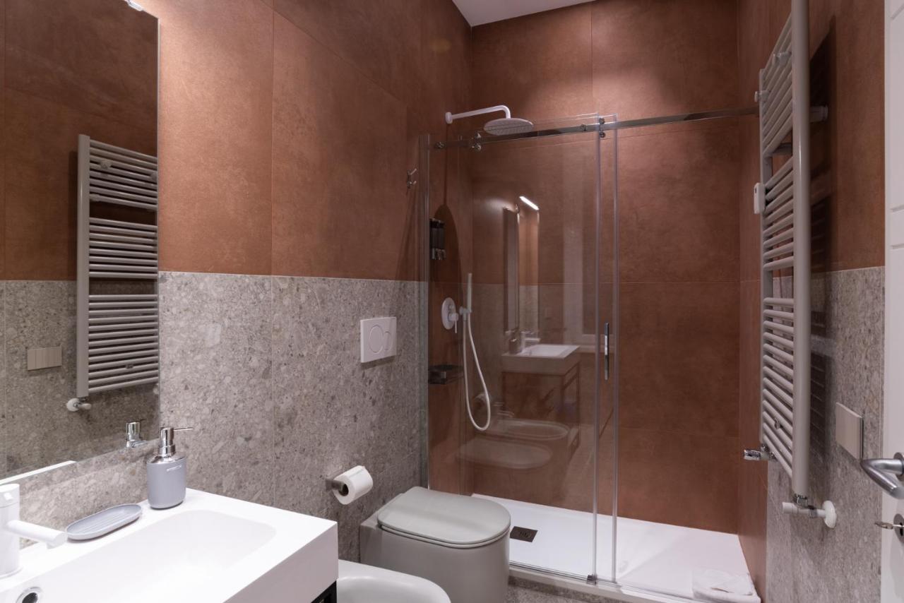 White Home Suite And Rooms Рим Екстер'єр фото